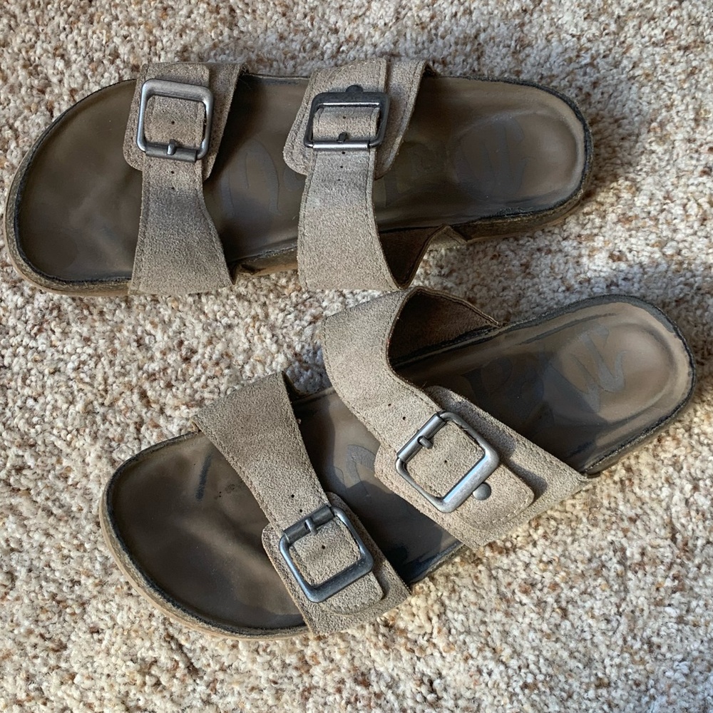 Target Sandals - Picture 2 of 5